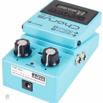 Boss CE-2W - Waza Craft Chorus Effects Pedal